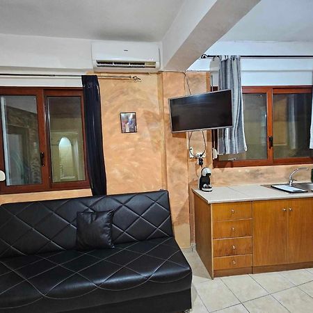 George'S Guest House Ханья Экстерьер фото
