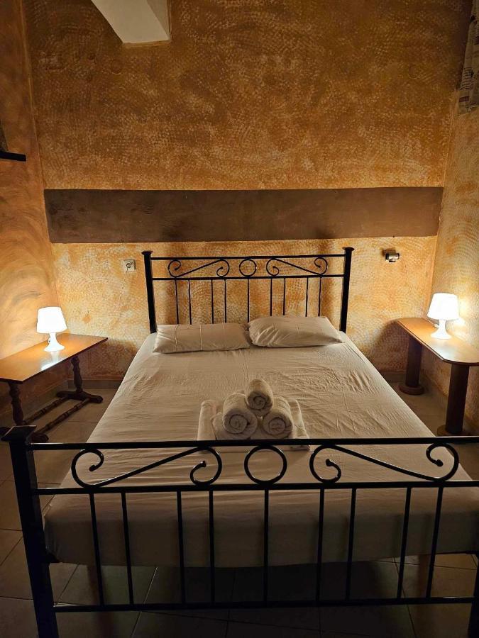 George'S Guest House Ханья Экстерьер фото