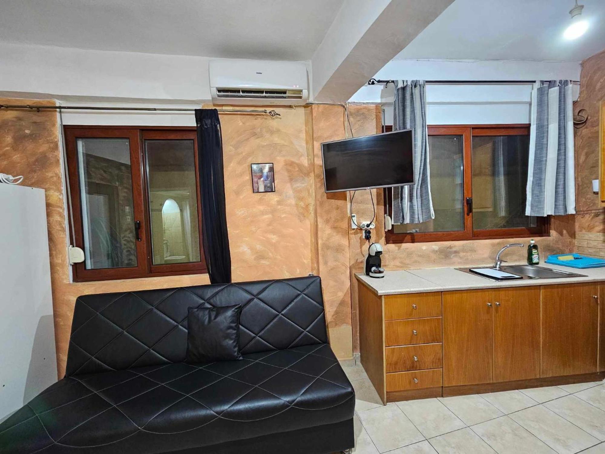 George'S Guest House Ханья Экстерьер фото